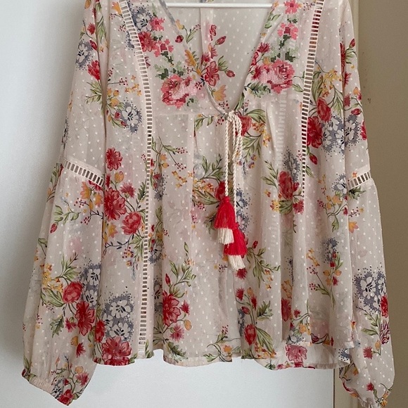 Time and Tru Floral Top Size L - Picture 9 of 12